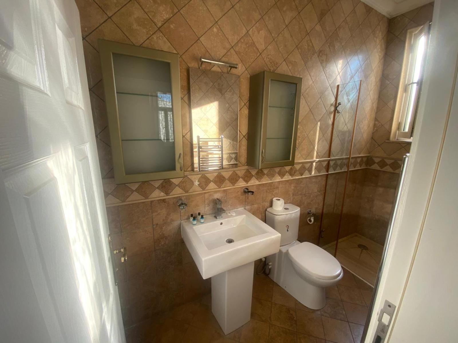 Lord'S Residence Boutique Hotel Kerýnia Eksteriør bilde